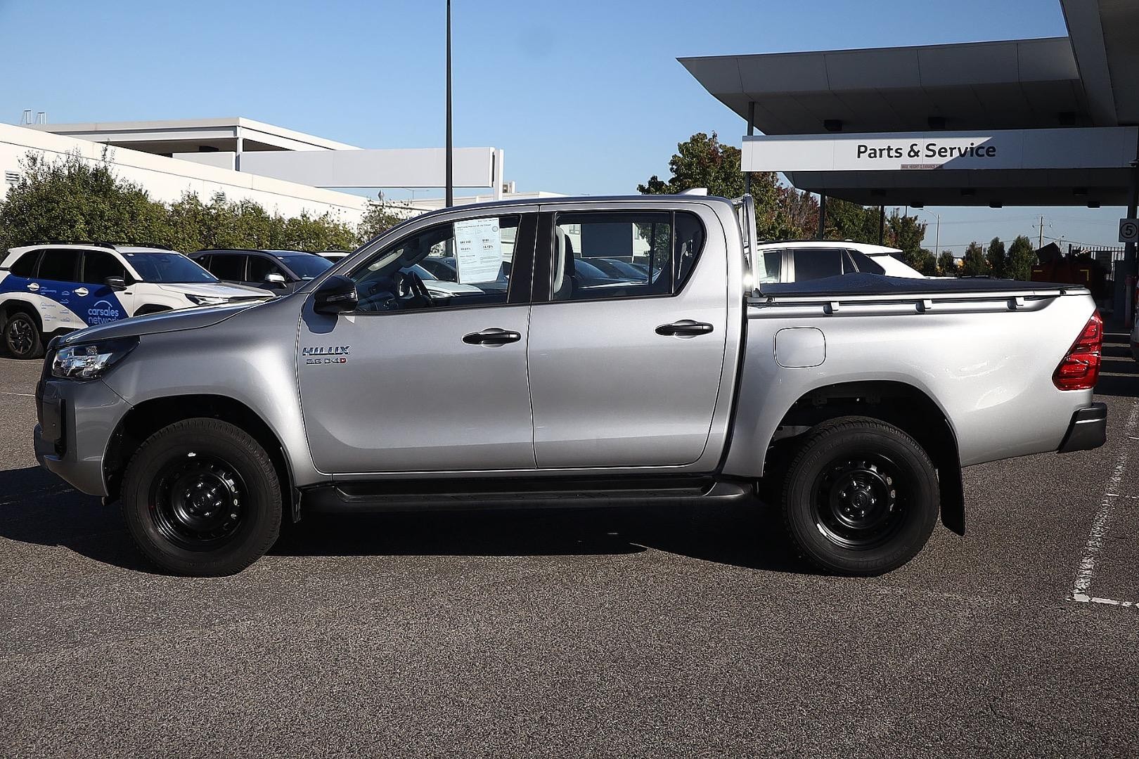 Toyota Hilux image 4