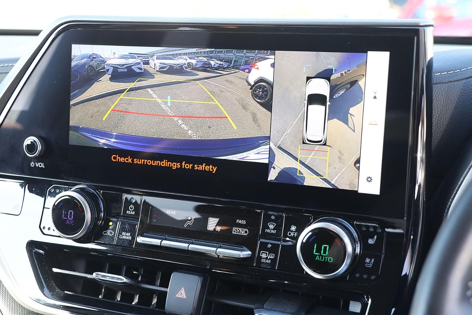 Toyota Kluger image 3