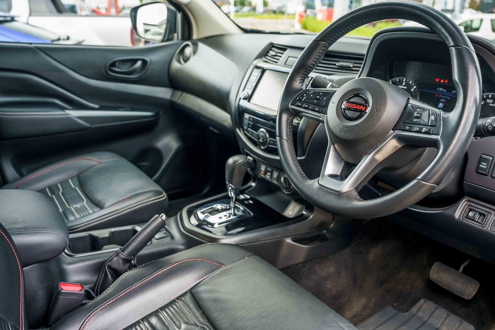 Nissan Navara image 3
