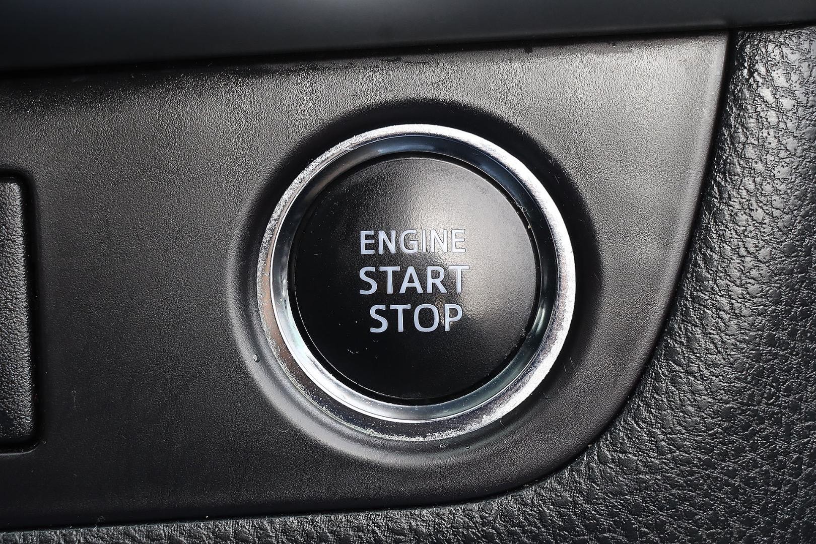 Toyota Kluger image 2