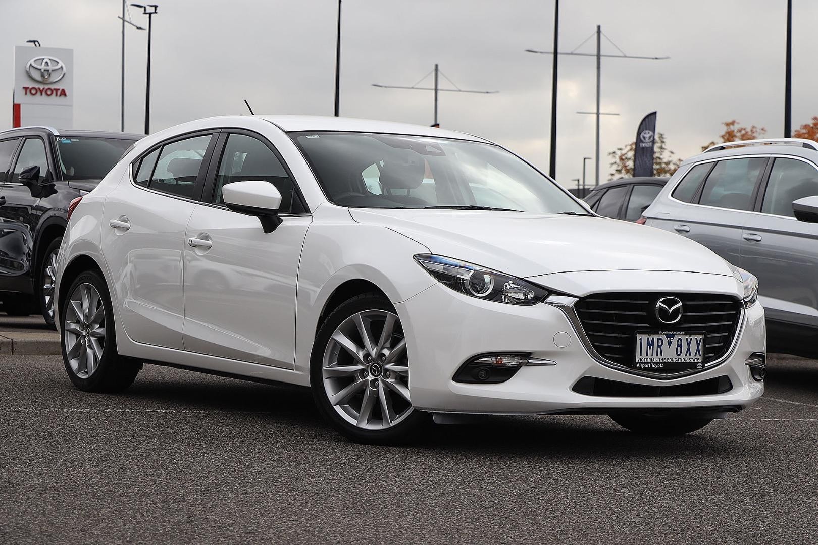 Mazda 3 image 1