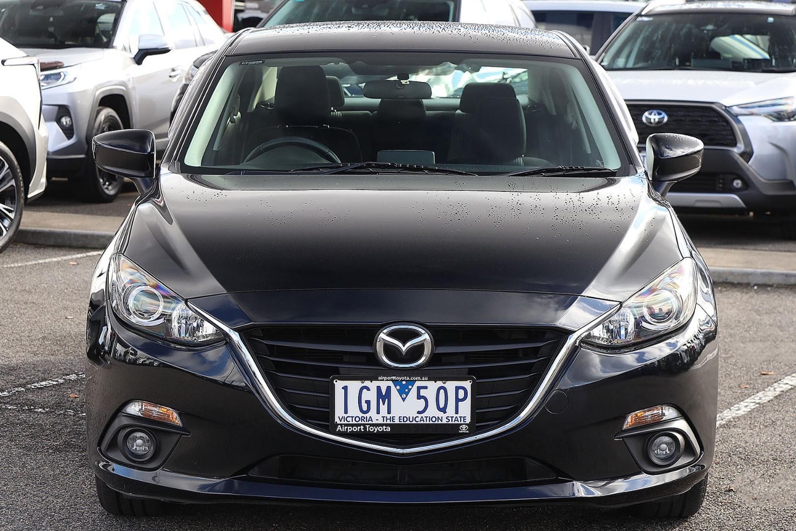Mazda 3 image 3