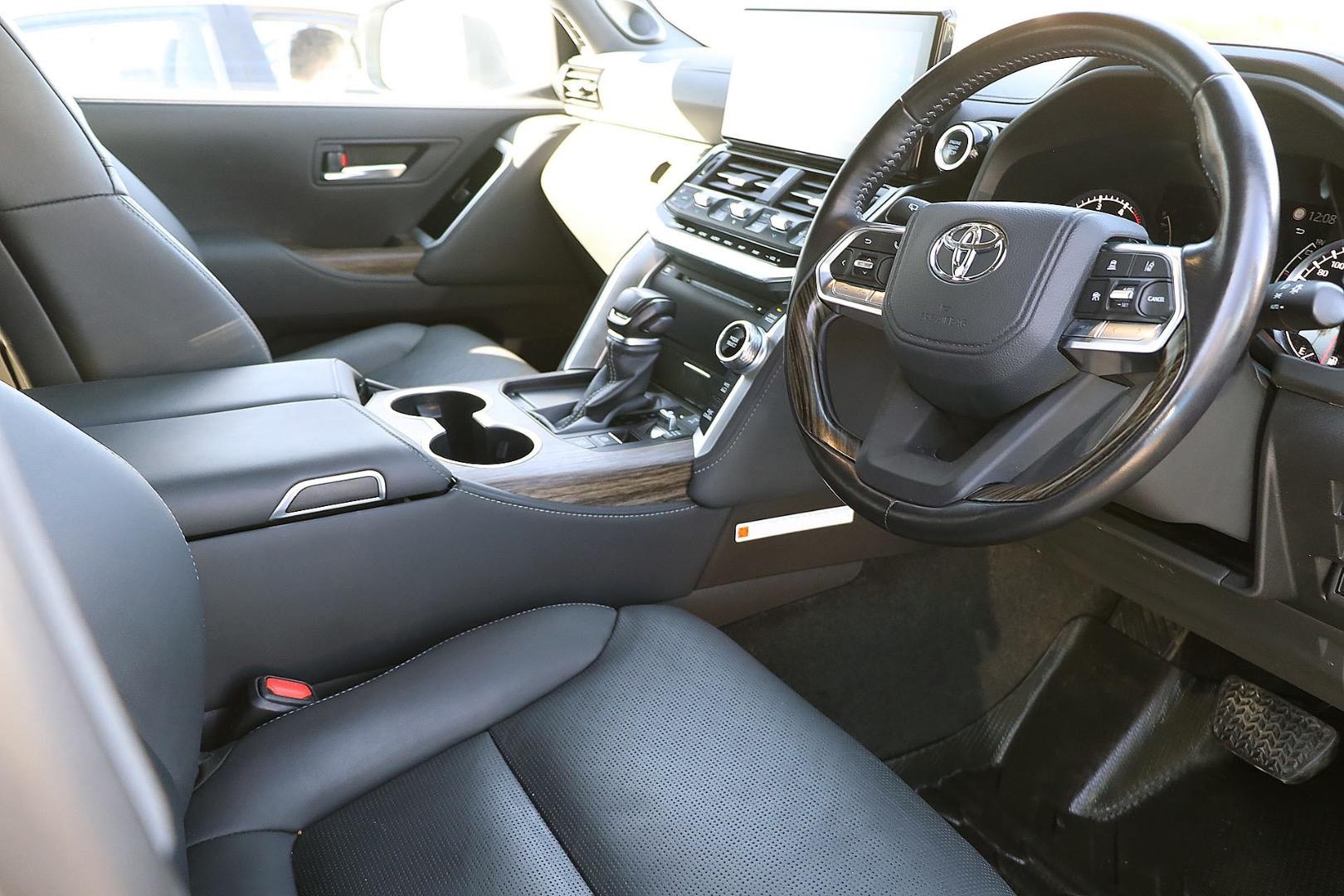 Toyota Landcruiser image 4