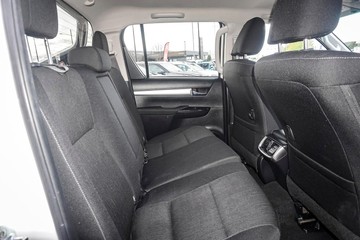 https://dvg-vehicle-assets.s3.amazonaws.com/81174/4ye7b4rg79xtbjgeq8imutkwz.jpg