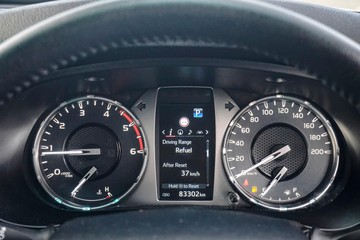 https://dvg-vehicle-assets.s3.amazonaws.com/81174/5ixr7wi9vhvyid8bp4yzwxs1x.jpg