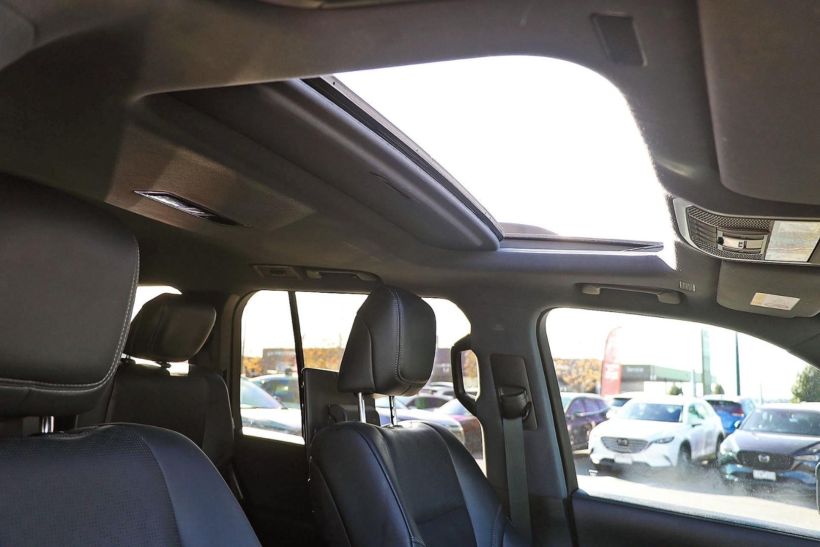 Toyota Landcruiser image 2