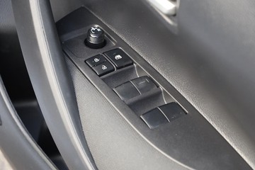 https://dvg-vehicle-assets.s3.amazonaws.com/81177/8xqxkalzzzbtu37ci15ea92gx.jpg