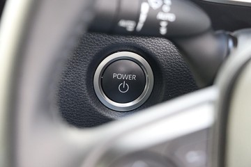 https://dvg-vehicle-assets.s3.amazonaws.com/81177/8yuho2tnbnhlygbuxei9wb2a8.jpg