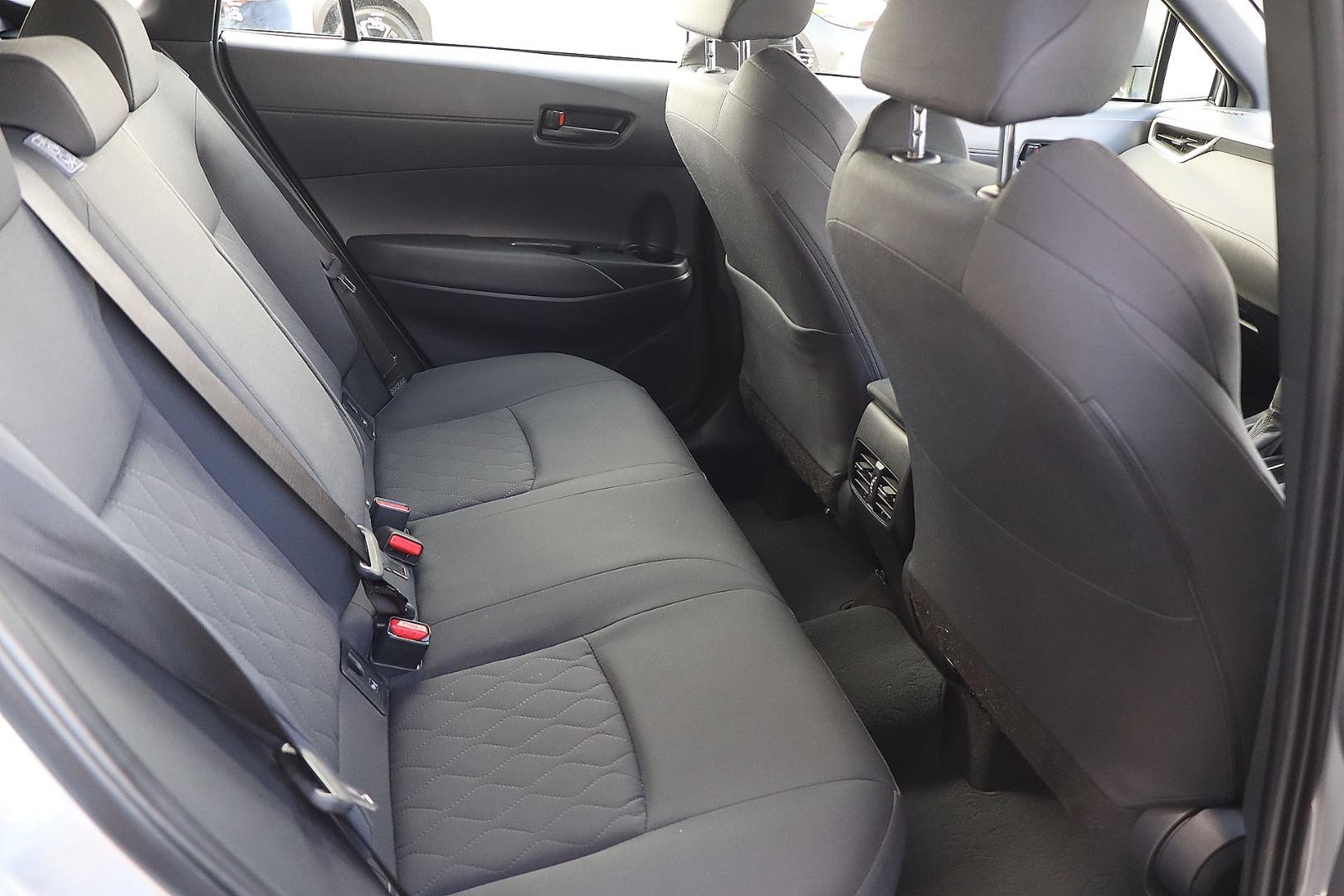 Toyota Corolla Cross image 2