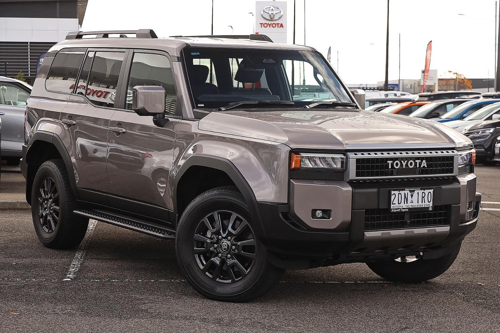 Toyota Landcruiser Prado image 1