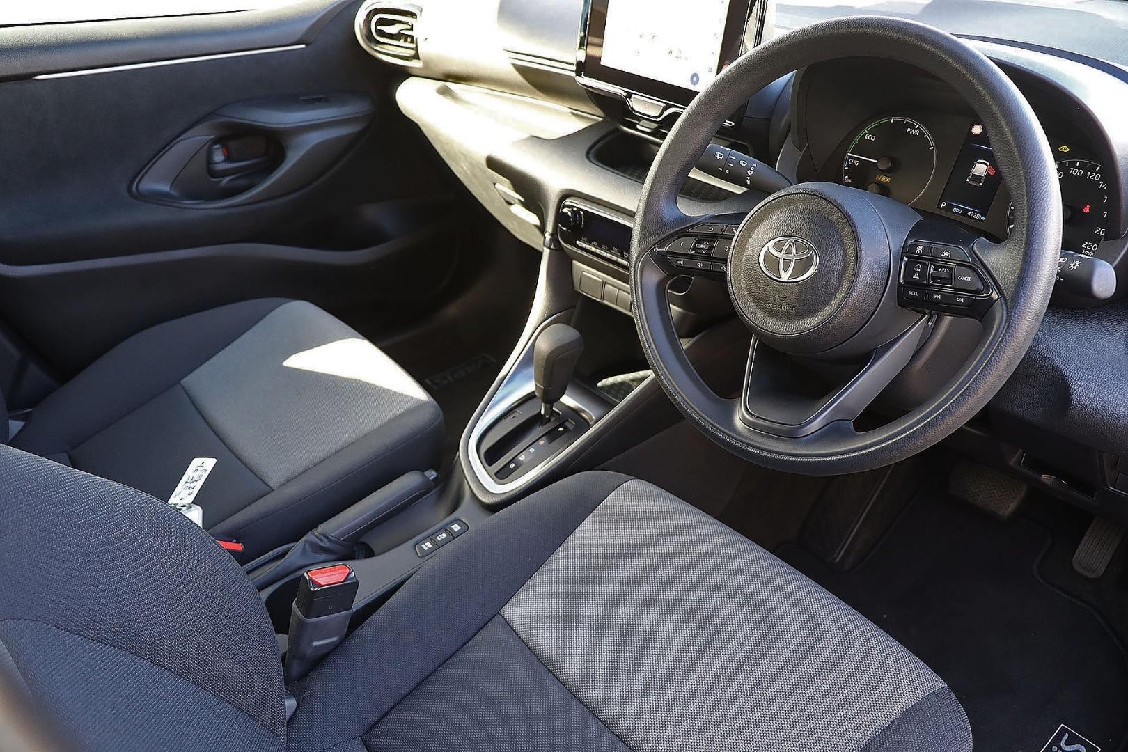 Toyota Yaris image 2
