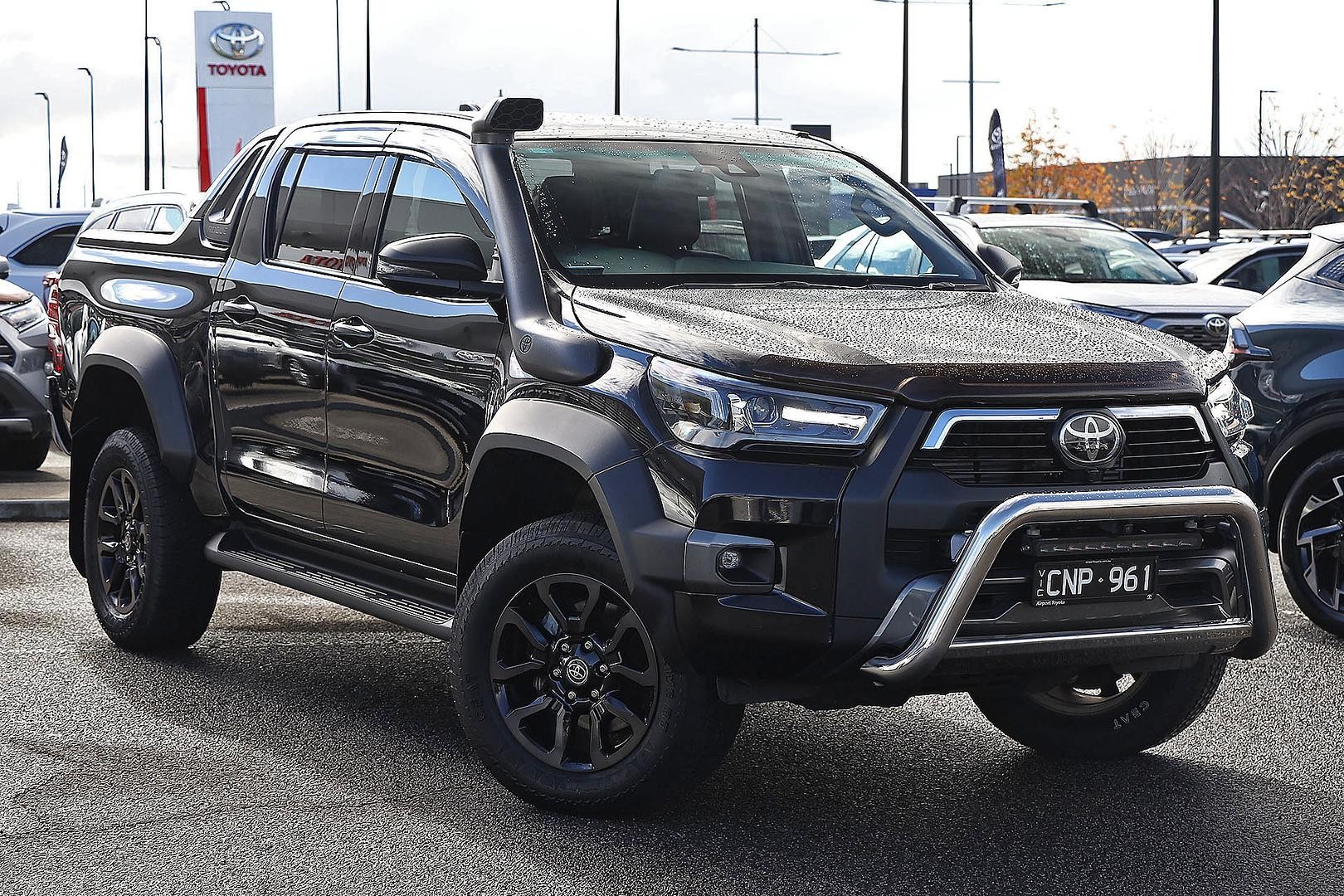 Toyota Hilux image 1