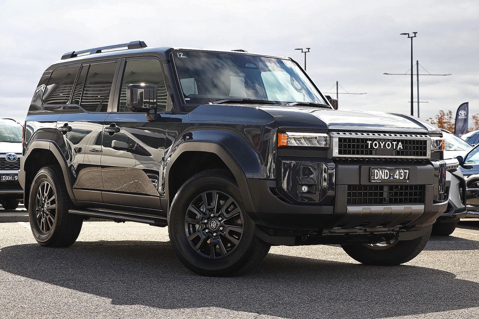 Toyota Landcruiser Prado image 1
