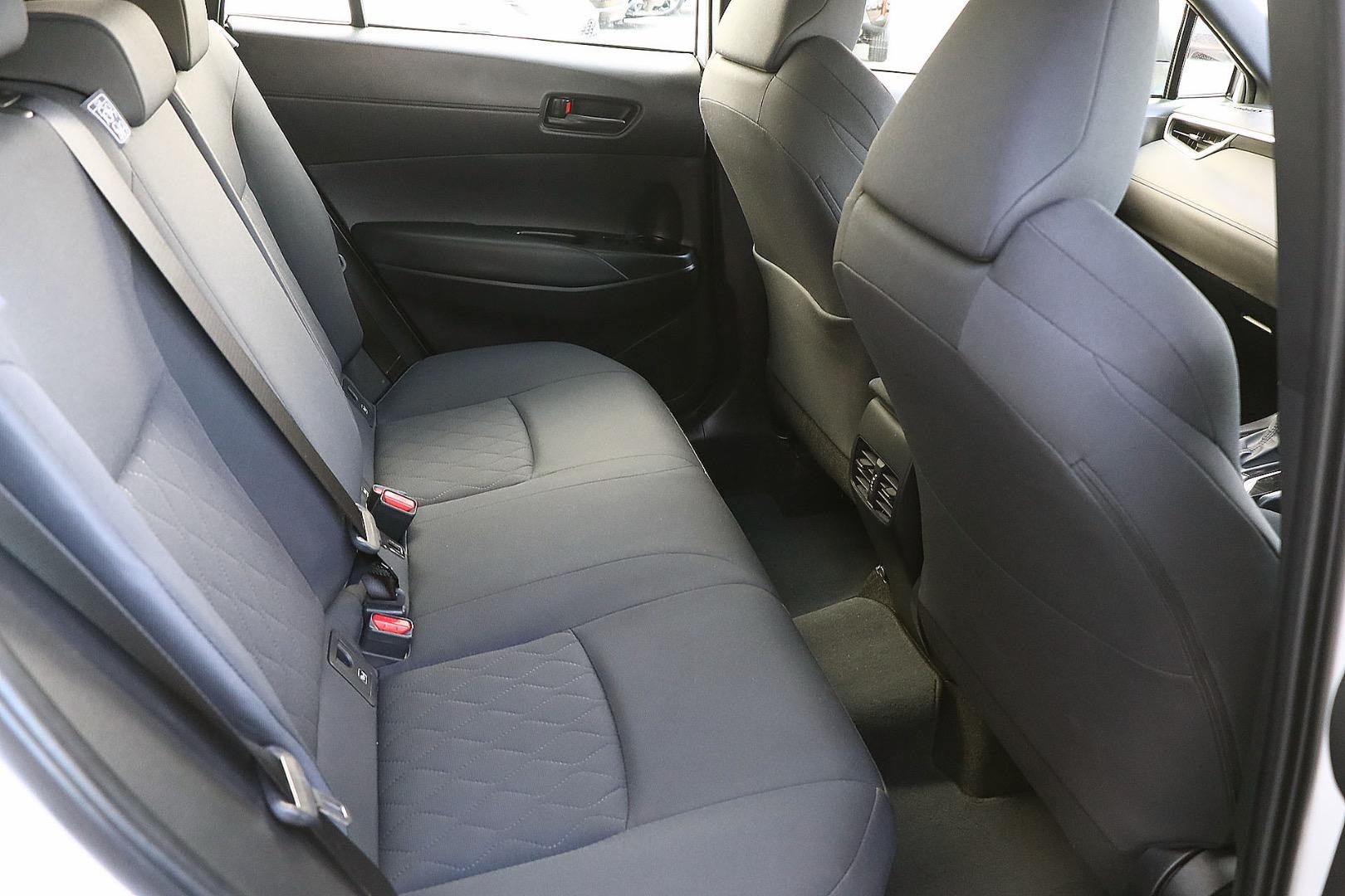 Toyota Corolla Cross image 3