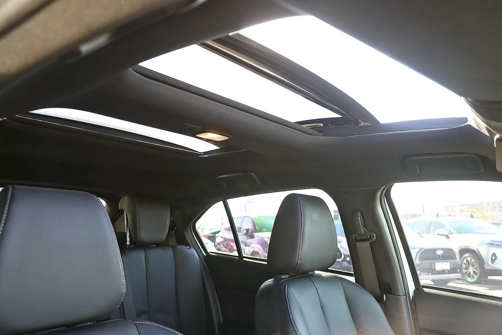 Mitsubishi Eclipse Cross image 3