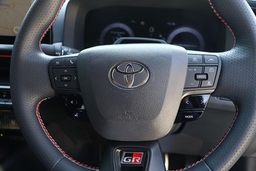 https://dvg-vehicle-assets.s3.amazonaws.com/81215/151we7k3akl7s381vhkmlfw33.jpg