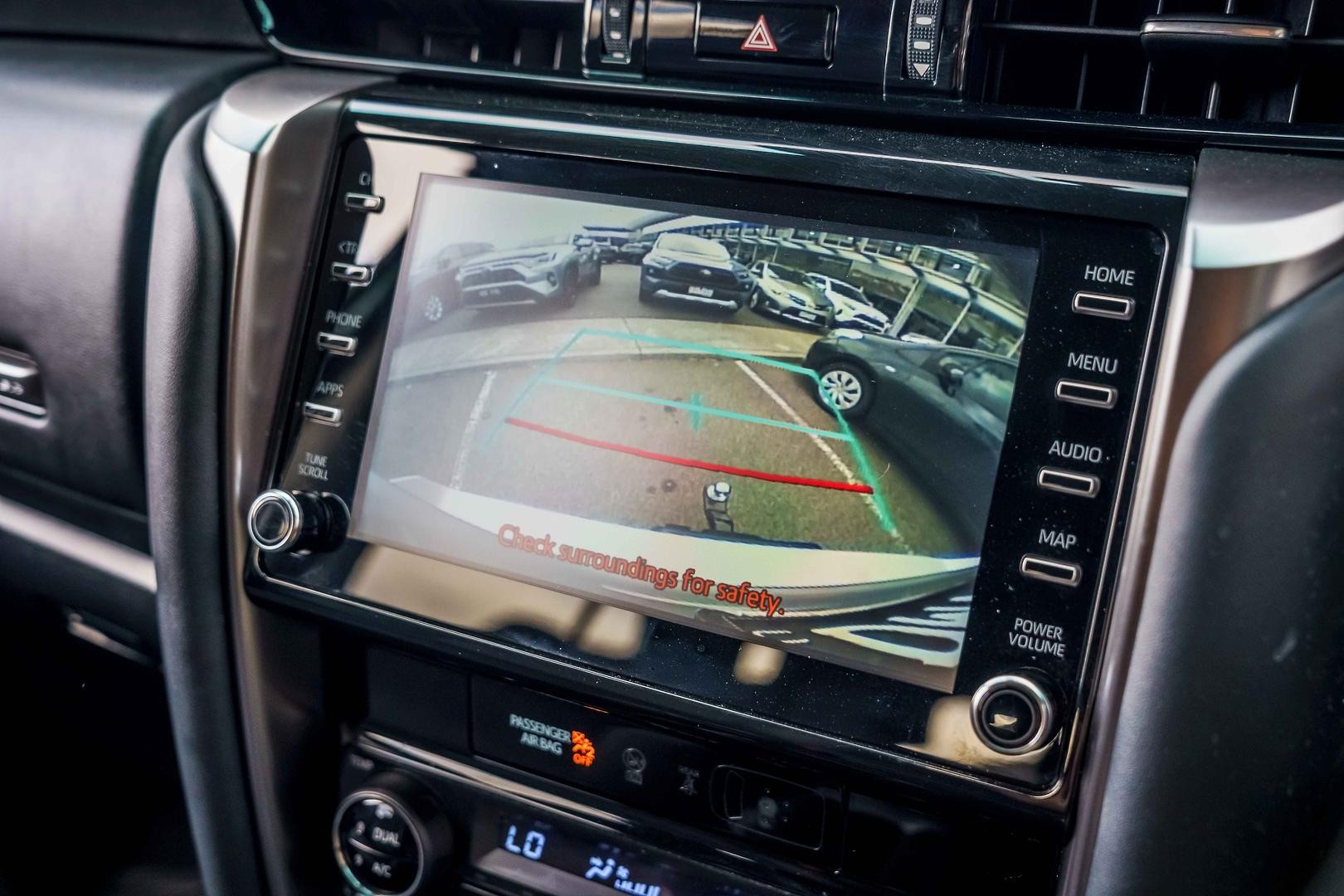 Toyota Fortuner image 2