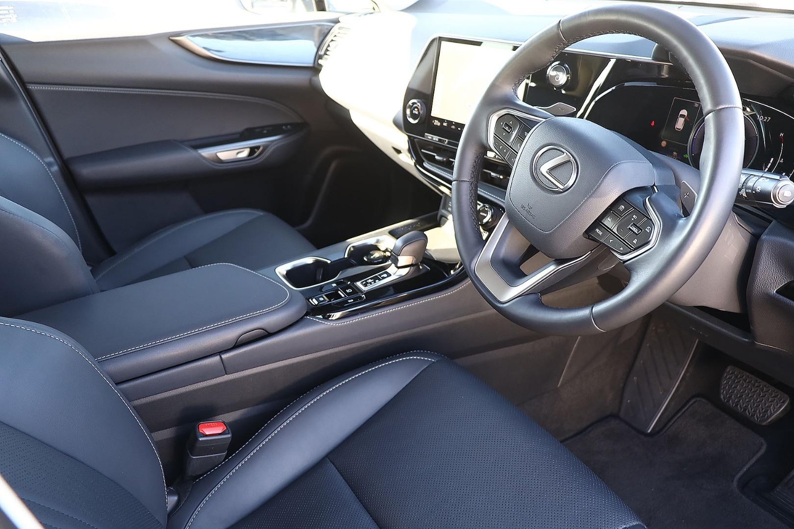 Lexus Nx image 2
