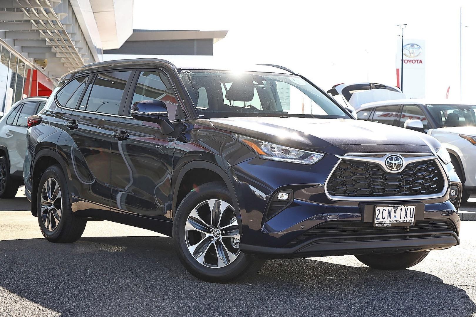 Toyota Kluger image 1