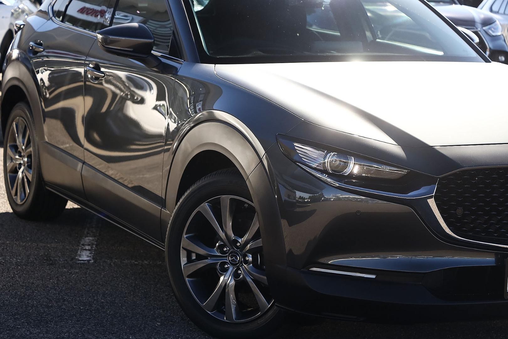Mazda Cx-30 image 4