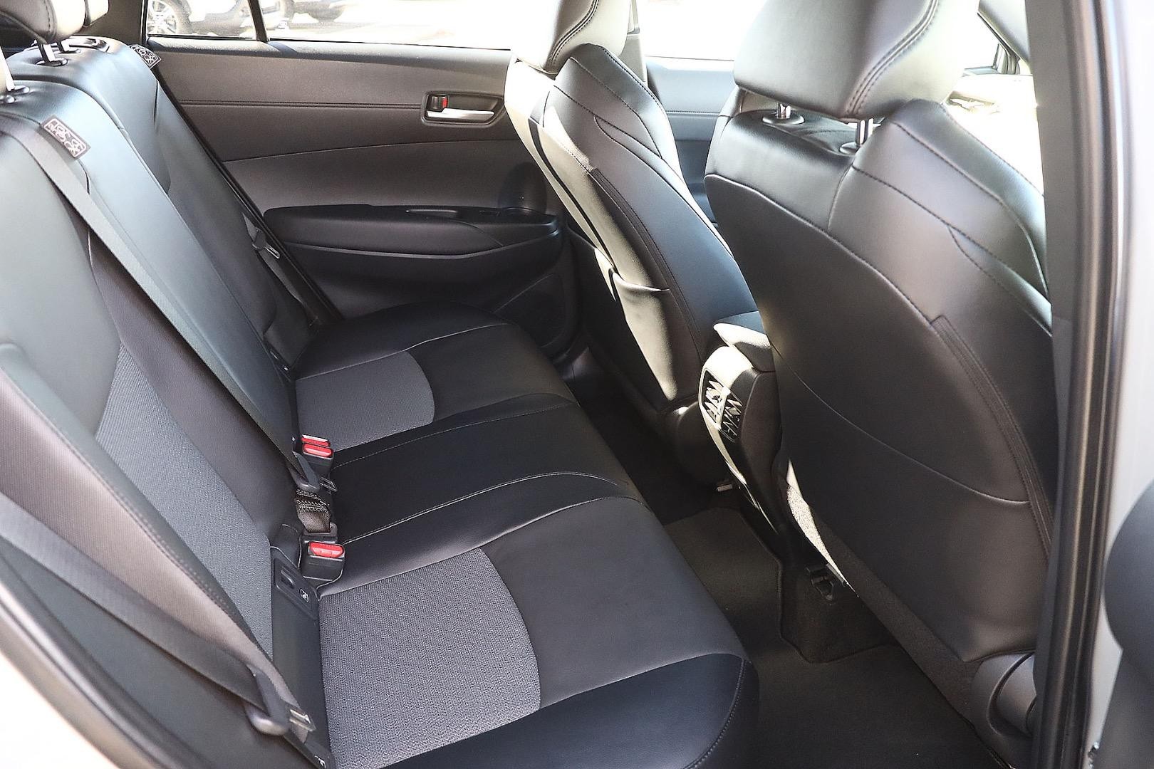 Toyota Corolla Cross image 3