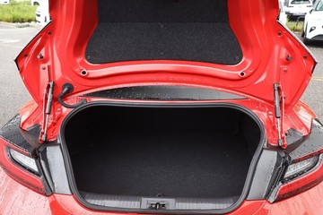 https://dvg-vehicle-assets.s3.amazonaws.com/81257/71zl7w015xn8bsty6sd47i7yl.jpg