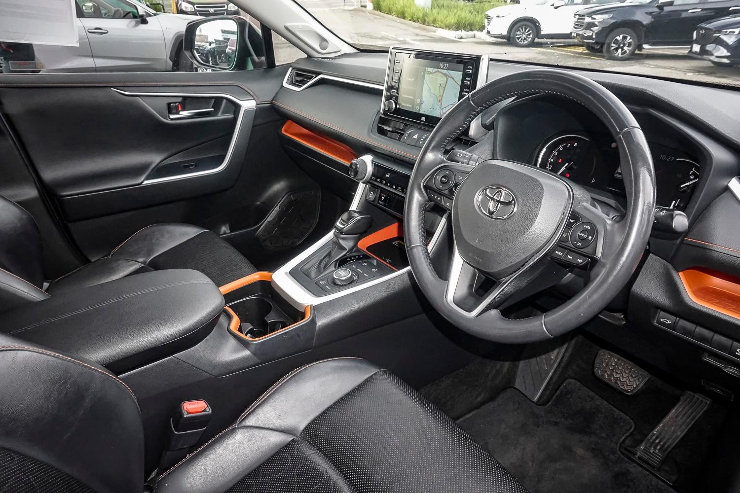 Toyota Rav4 image 3