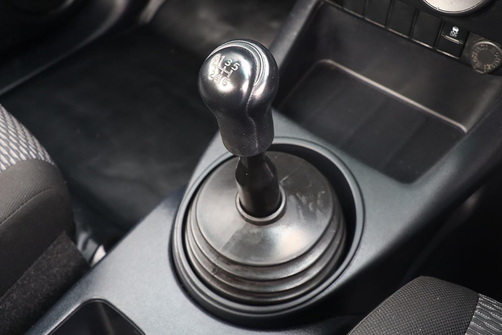 Toyota Hilux image 3