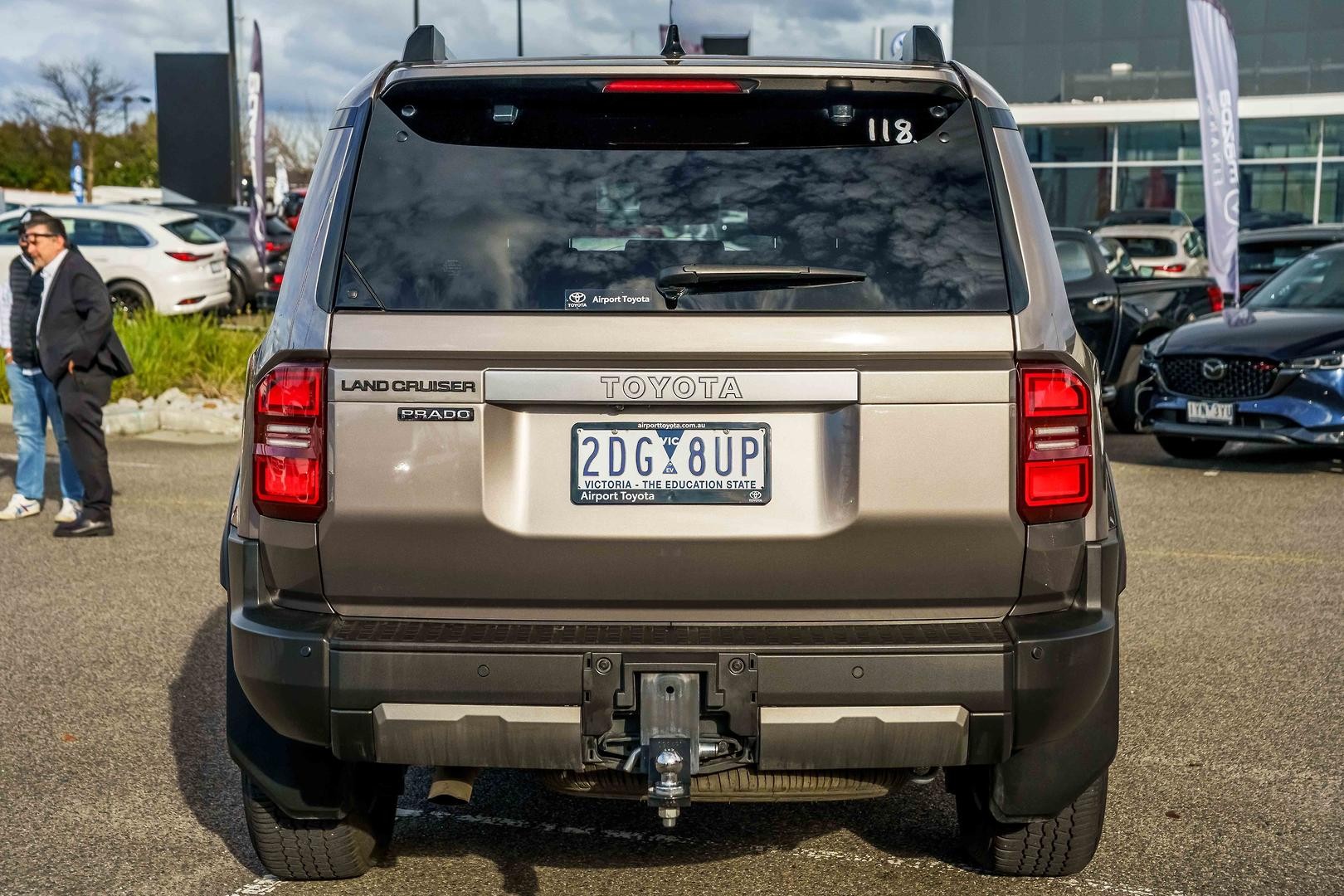 Toyota Landcruiser Prado image 4