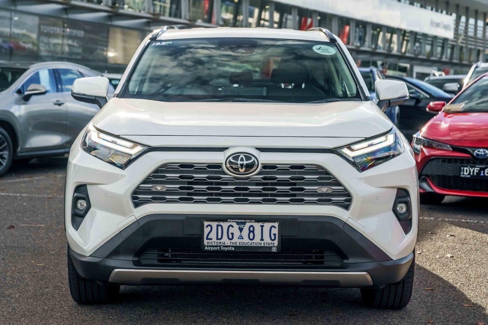 Toyota Landcruiser Prado image 3