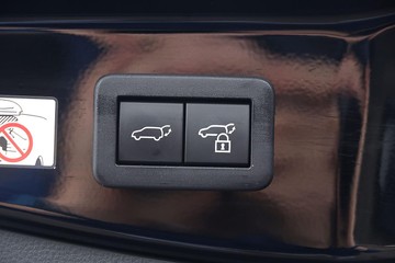 https://dvg-vehicle-assets.s3.amazonaws.com/81352/e6mxf595mkd0diwvf4gyo47ij.jpg