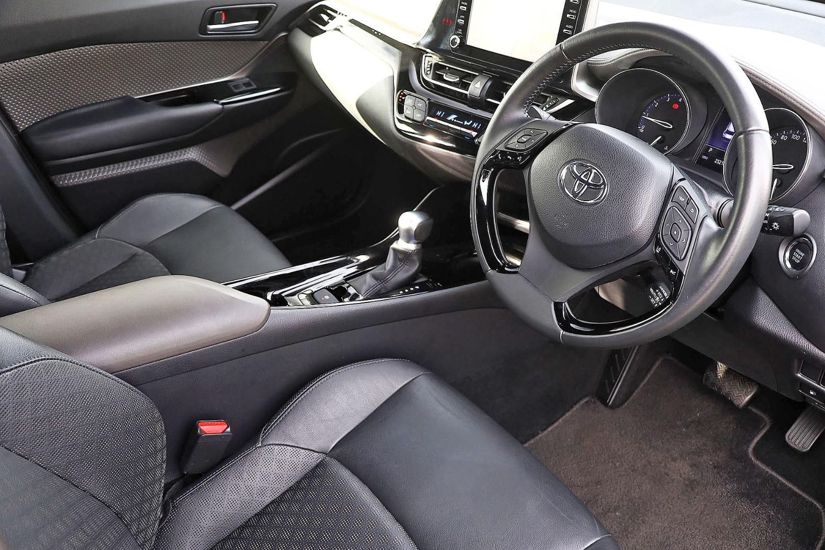 Toyota C-hr image 3