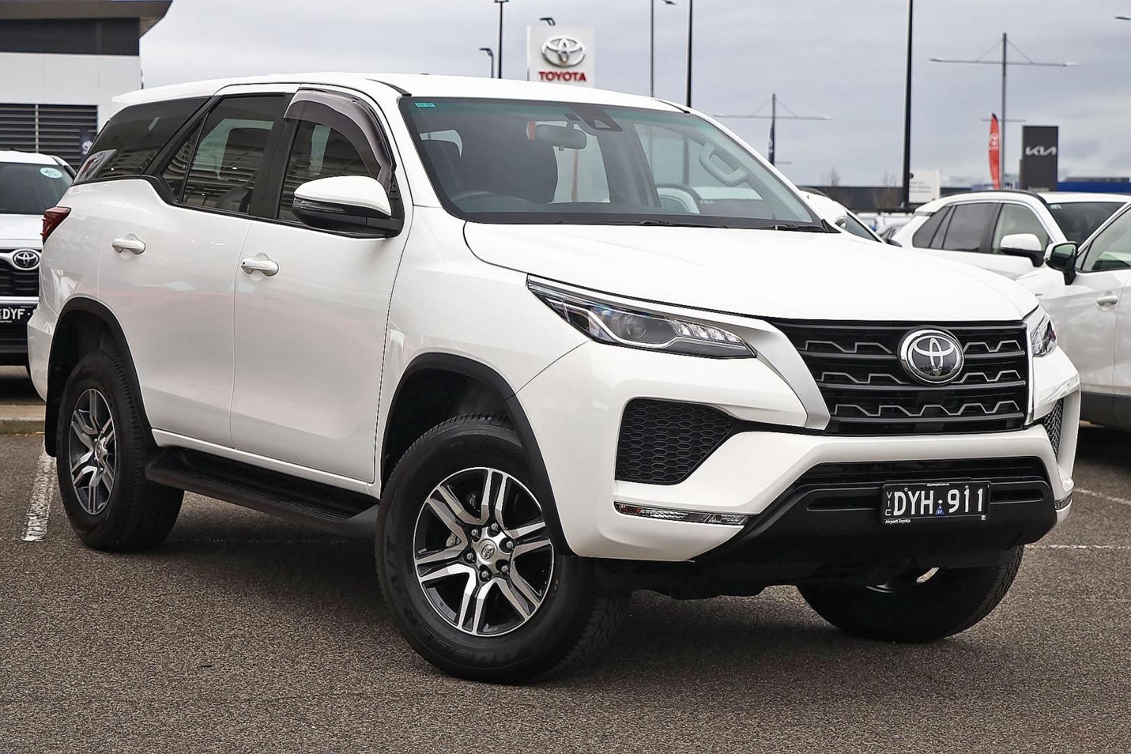 Toyota Fortuner image 1