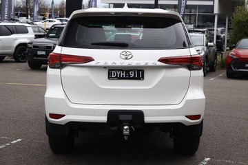 https://dvg-vehicle-assets.s3.amazonaws.com/81397/6wrlzd5y02en7hqfqmsyi0v77.jpg
