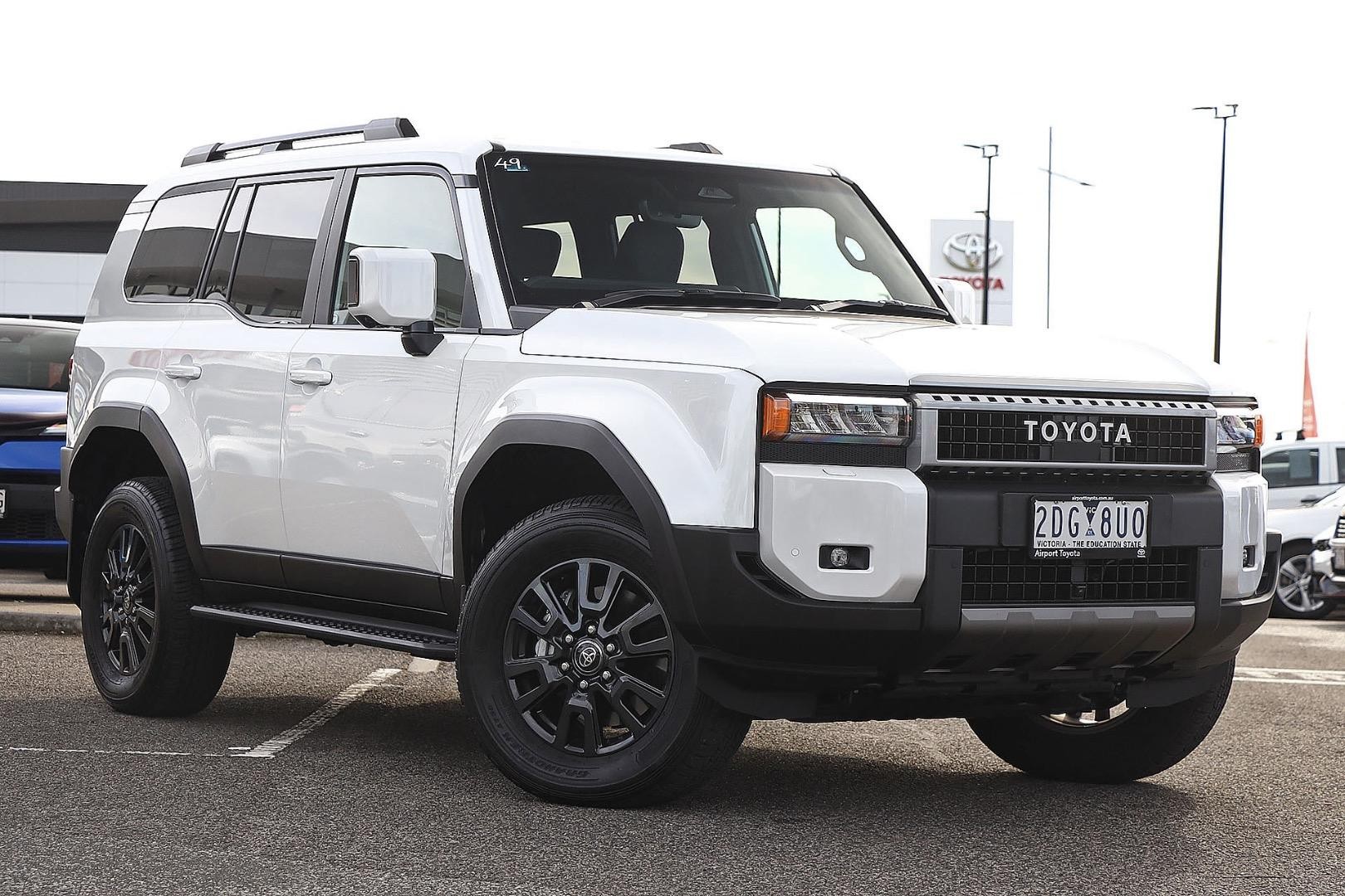 Toyota Landcruiser Prado image 1