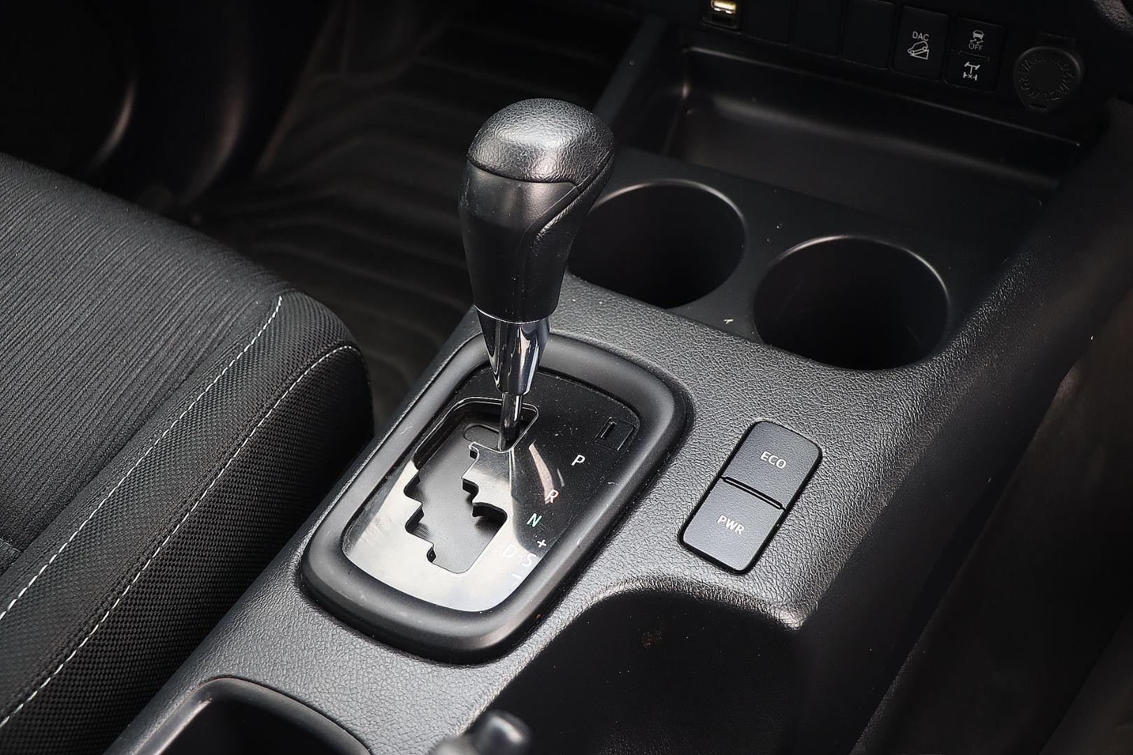 Toyota Hilux image 4