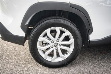 https://dvg-vehicle-assets.s3.amazonaws.com/81422/9uf8xs8ui6cpls4tyuak0pz0v.jpg