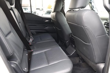 https://dvg-vehicle-assets.s3.amazonaws.com/81424/5bep3gqxmb36wznq7ki5a4ax4.jpg