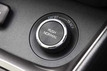 https://dvg-vehicle-assets.s3.amazonaws.com/81431/jpzz09m39d14mnymsrior36y.jpg