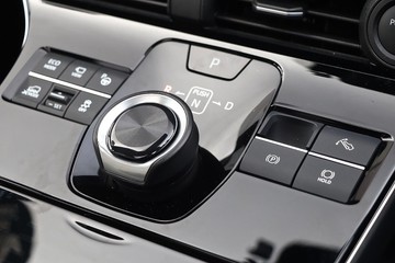 https://dvg-vehicle-assets.s3.amazonaws.com/81440/axtoyjhobjrlpg5xdr2imummh.jpg