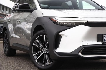 https://dvg-vehicle-assets.s3.amazonaws.com/81440/f4i7azdr116m02bi6gy616yis.jpg