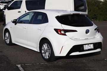 https://dvg-vehicle-assets.s3.amazonaws.com/81444/arbtro65o1futaga1seye5er7.jpg