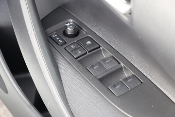 https://dvg-vehicle-assets.s3.amazonaws.com/81446/agoprbn6ppauqhvfvnfiziyrs.jpg