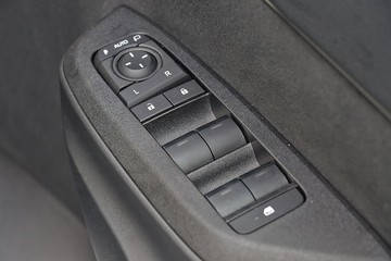 https://dvg-vehicle-assets.s3.amazonaws.com/81460/asd3pv6daltngqt8ogm8ri95x.jpg