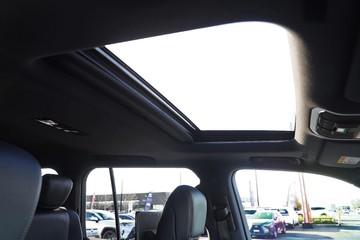 https://dvg-vehicle-assets.s3.amazonaws.com/81461/1b7ljjvv1lygxu6v3ykq3otmk.jpg