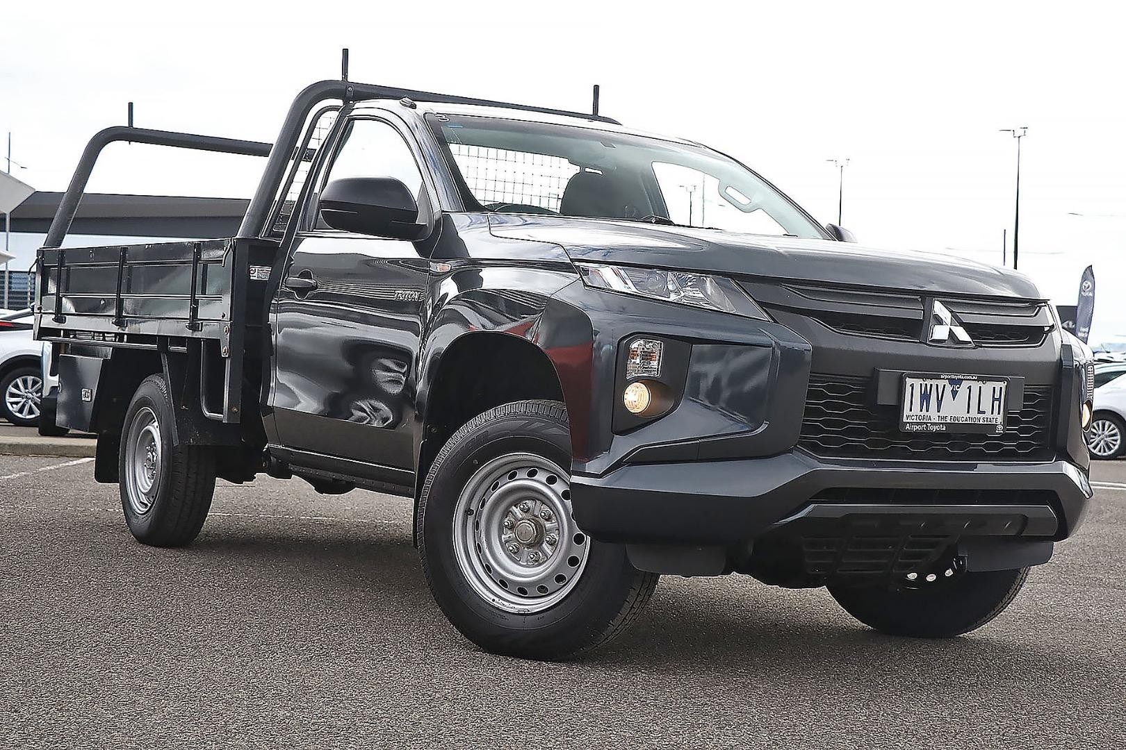 Mitsubishi Triton image 1