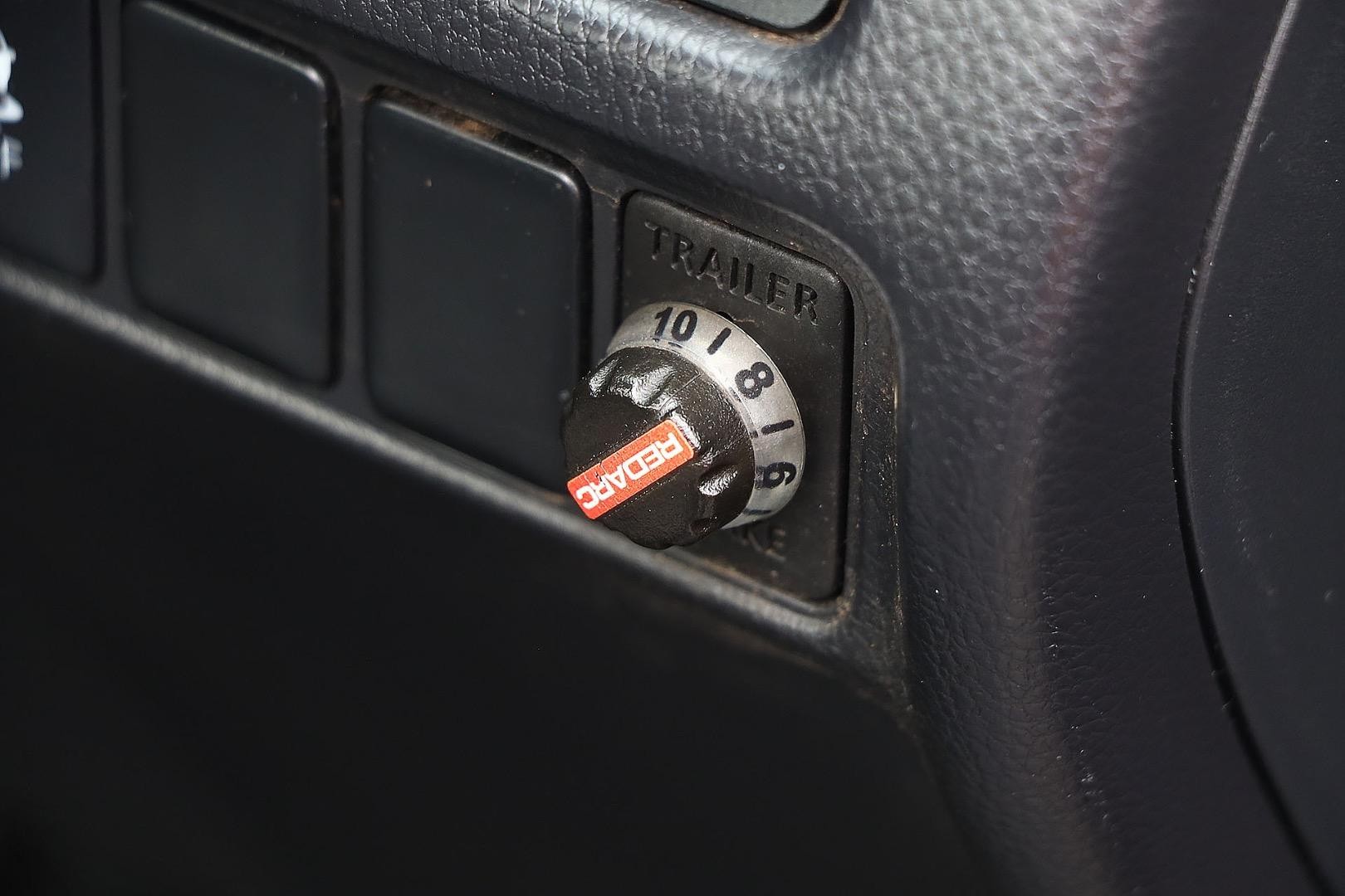 Mitsubishi Triton image 2
