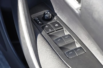 https://dvg-vehicle-assets.s3.amazonaws.com/81487/5dcjlz46sfj9xx285xl5dn4o.jpg