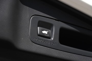 https://dvg-vehicle-assets.s3.amazonaws.com/81497/7chpq99448f9etbt04jh8c38s.jpg