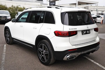 https://dvg-vehicle-assets.s3.amazonaws.com/81502/6jvg5p169avkjgzl0ftr0gphz.jpg
